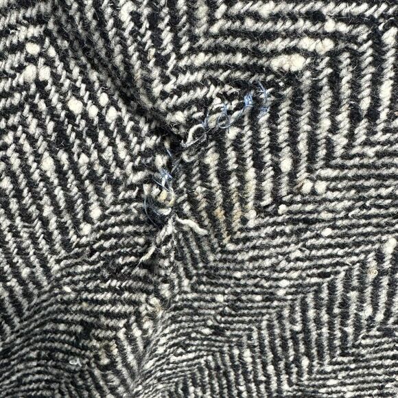 Vintage 80’s wool Herringbone dark academia Cape Cloak Damaged - Picture 9 of 11